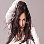 5 Hairstyles to Look Younger